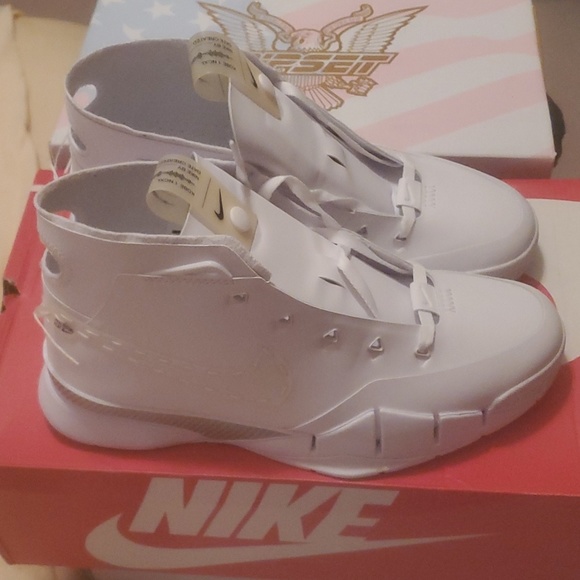 Nike Kobe Protro 1 NCXL - Picture 3 of 7